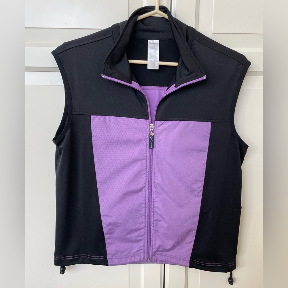 Curves Reflective Sleeveless Vest NWOT